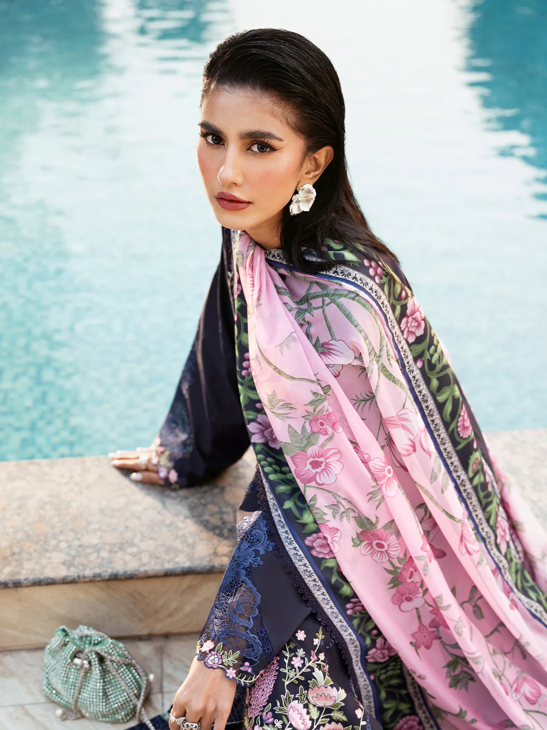 314 - B | 3 PC Lawn Stitched - Image 4